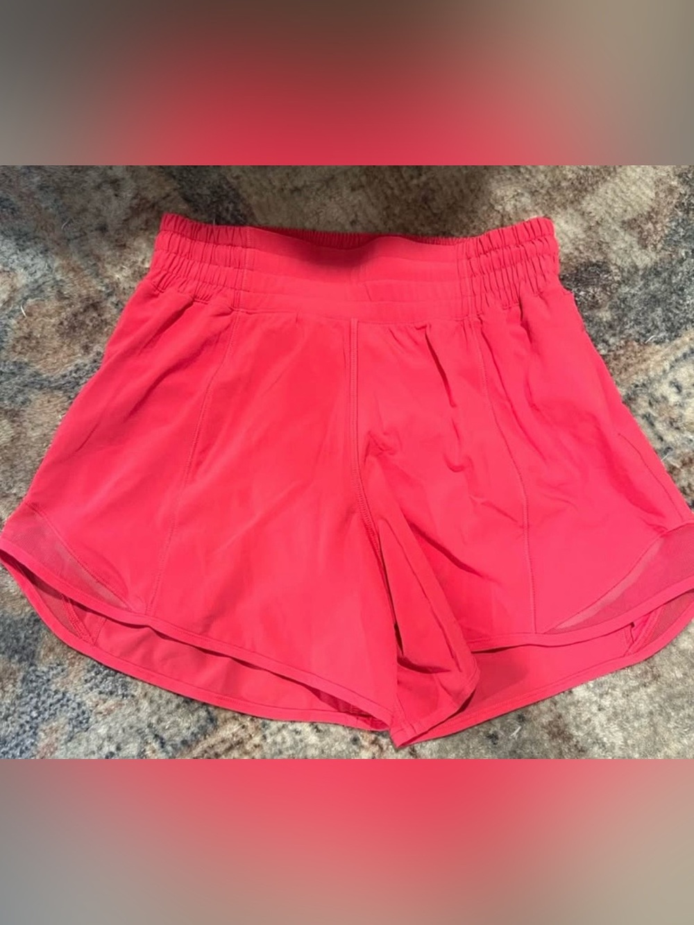 Lululemon Hotty Hot Shorts 4” Size 2